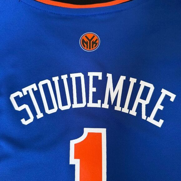 Adidas New York Knicks Amar’e Stoudemire #1 Retro Basketball Jersey - Big Kids L - Picture 7 of 12